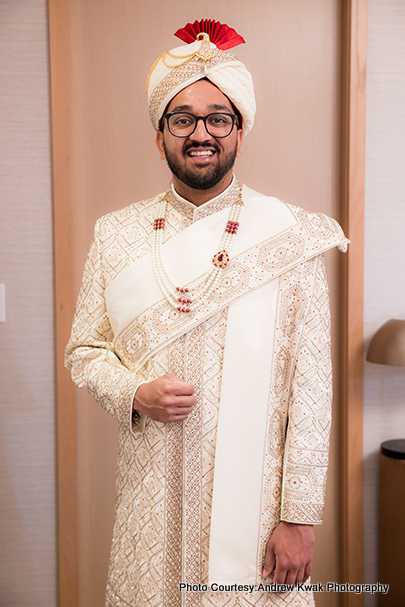 Indian groom looks like raja